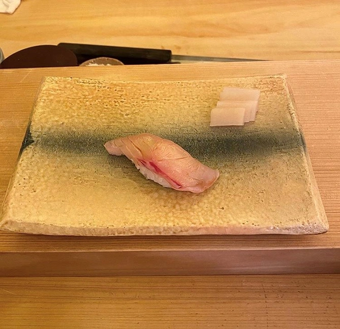鮨みつ川