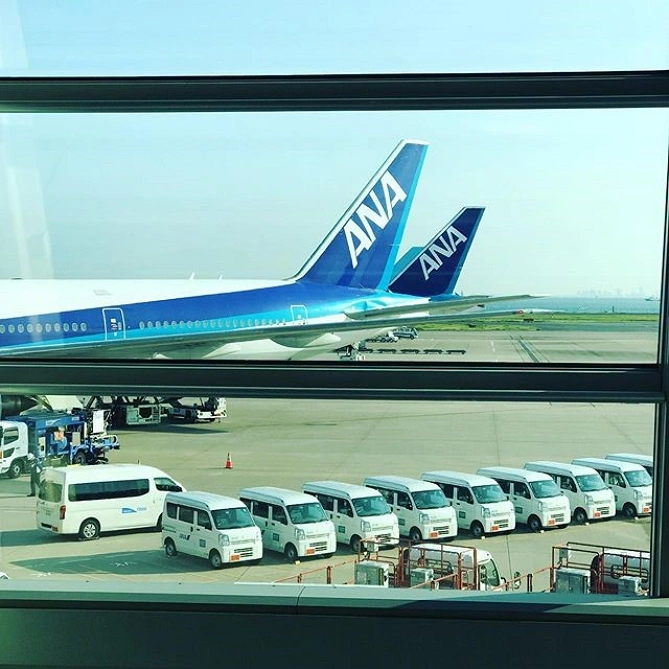 ANAラウンジ