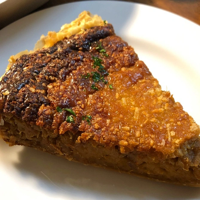 RED PEPPER　オニオンタルト