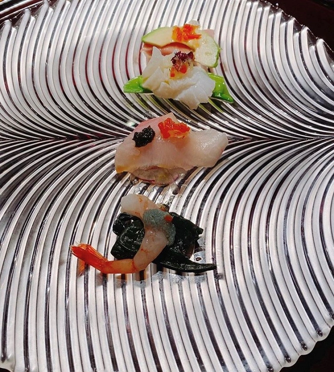 東山ロベールデュマ