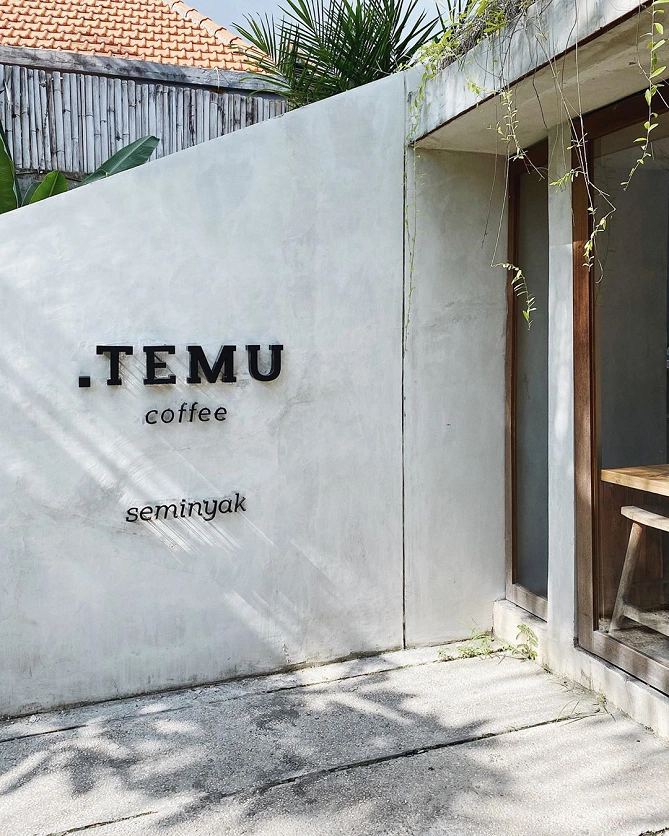 Titik Temu coffee　エントランス