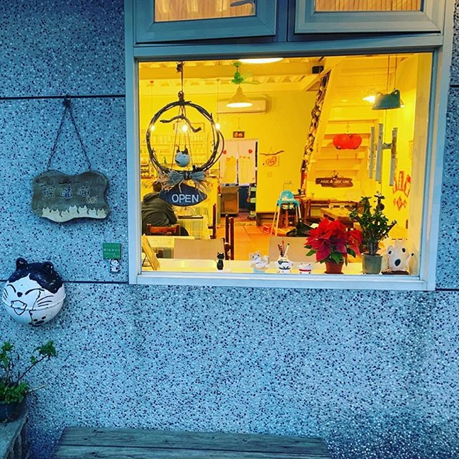 HIDE&SEEK Café　