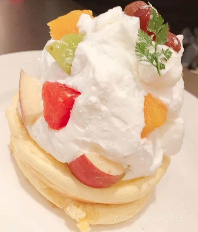 レインボーパンケーキ