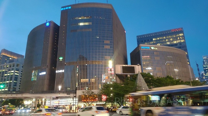 GINZA SIX