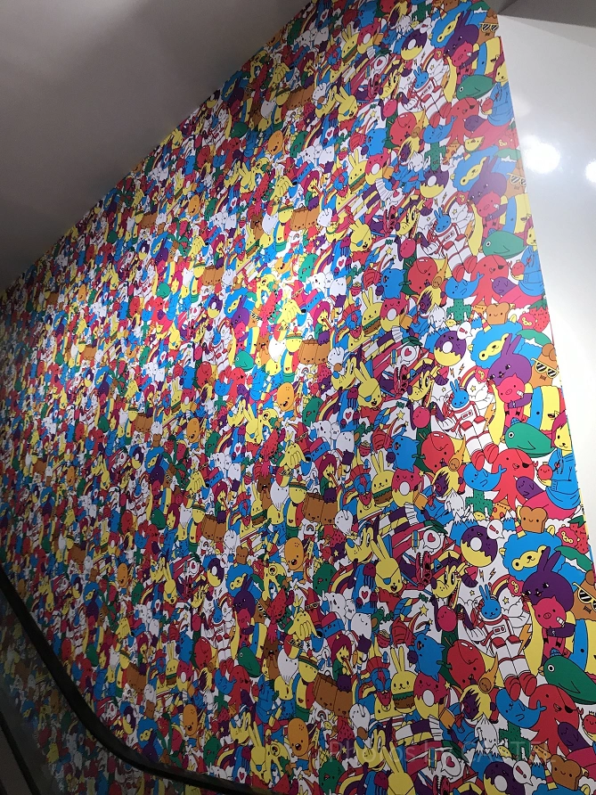 ブルーミングデールズのウォールアート