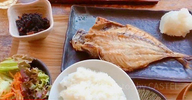 ヨリドコロのサバ定食