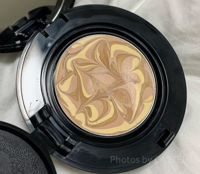 VT COSMETICSのコラーゲンパクト