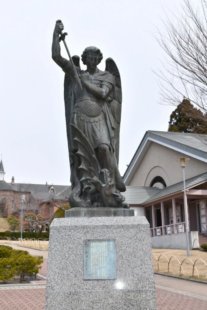 聖ミカエル像