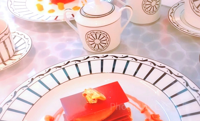 カフェ ディオール バイ ピエール エルメ