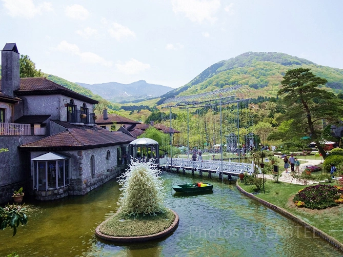箱根ガラスの森美術館