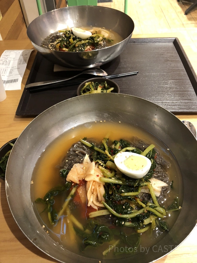 仁川空港フードコートの冷麺