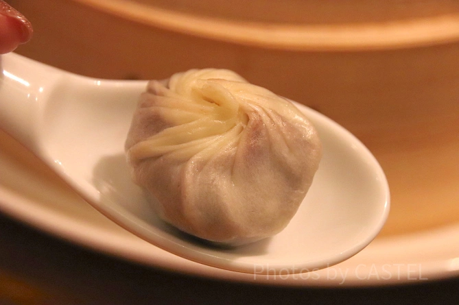 あん入り小籠包