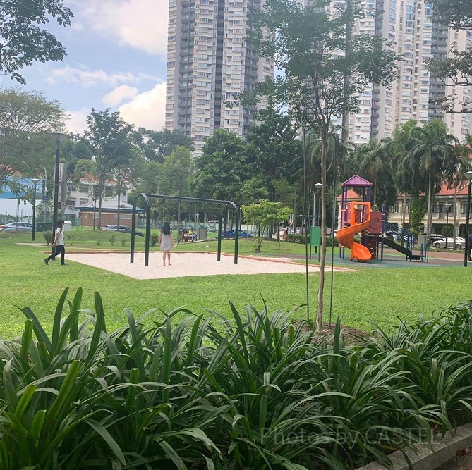 地元民が集まる公園