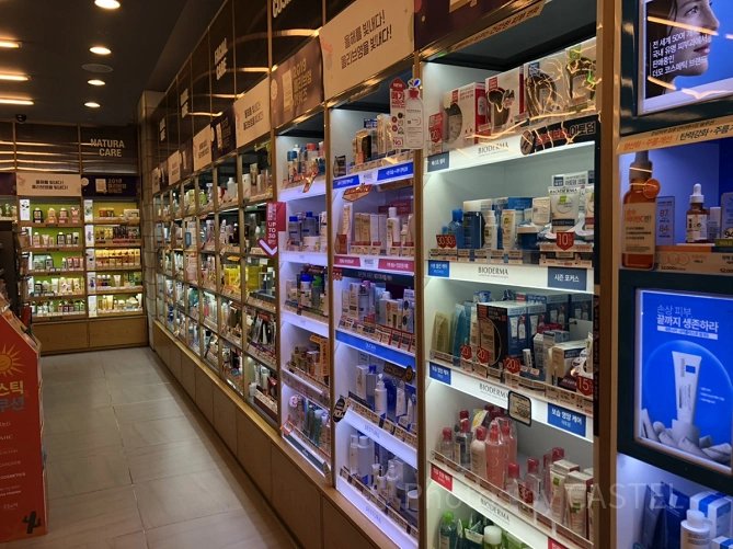 コスメショップの店内
