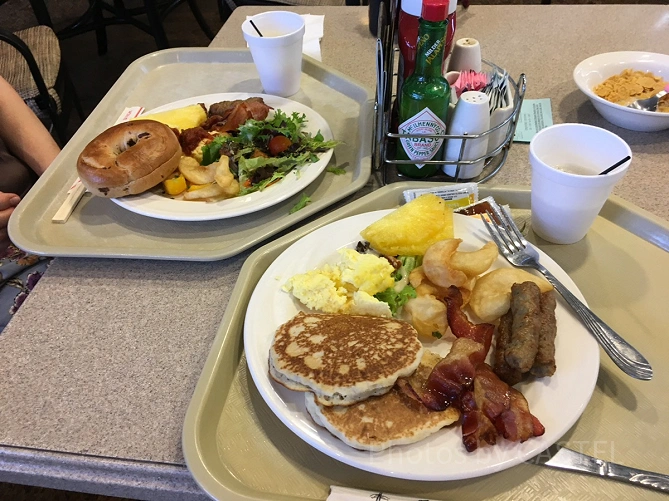 エンバシースイーツホテルの朝食