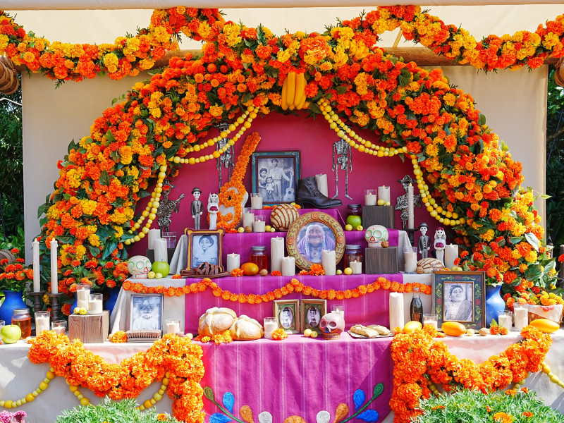リメンバーミーに登場する「死者の日（ディア・デ・ロス・ムエルトス）」ってどんな日？メキシコでの伝統的な祝い方を紹介