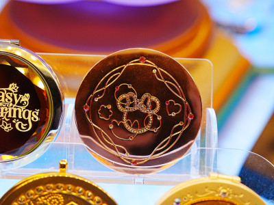 ミニーシェイプのミラー