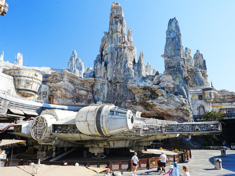 【カリフォルニアディズニー】スターウォーズエリアには何がある？アトラクション・レストラン・ショップ解説！