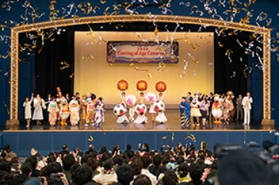 令和元年度にディズニーランドで開催された浦安市成人式の様子