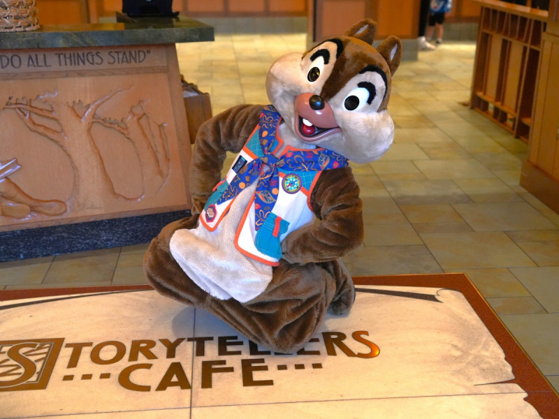 カリフォルニア・ディズニーのキャラクターダイニング完全攻略！全4店舗の魅力・予約・値段を徹底解説