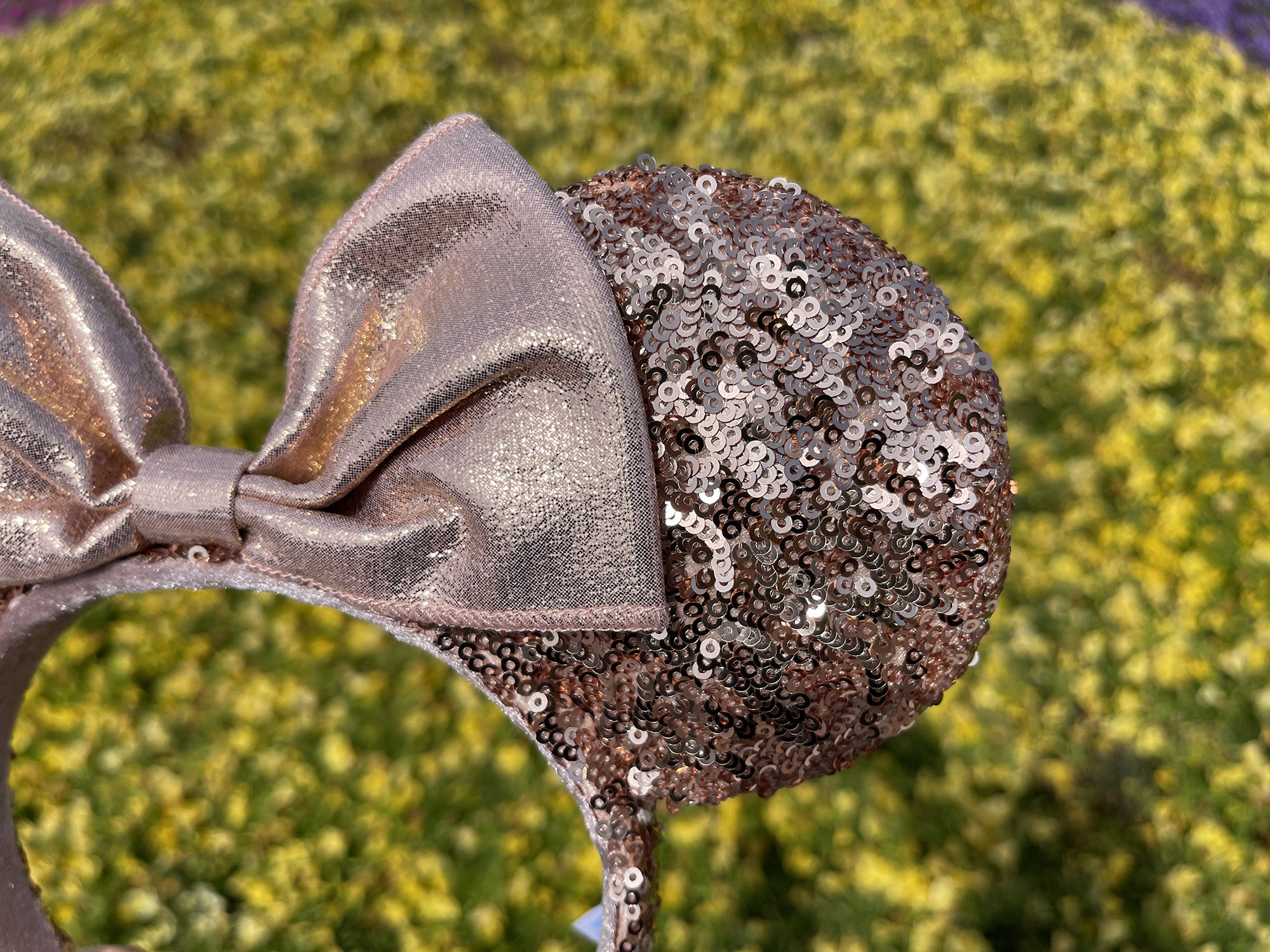 ピンクゴールドスパンコールカチューシャ 裏 キャステル Castel ディズニー情報