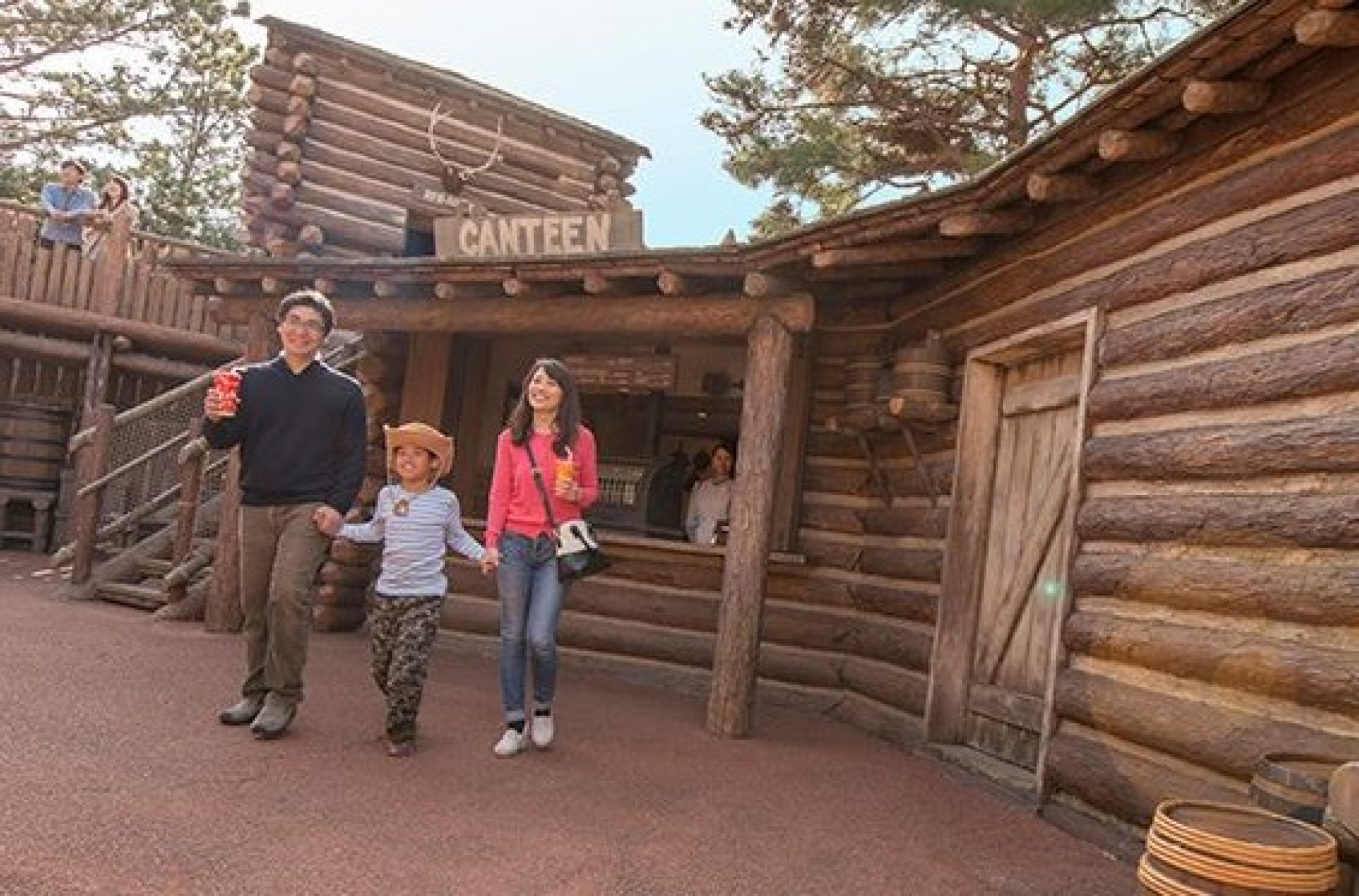 遊び疲れたらここで休憩 キャステル Castel ディズニー情報