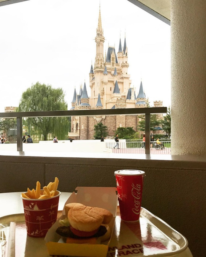 ユニークディズニー パレード 穴場 ディズニー画像