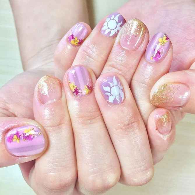 かわいい ラプンツェルネイルのアイデア8選 人気のディズニーネイル