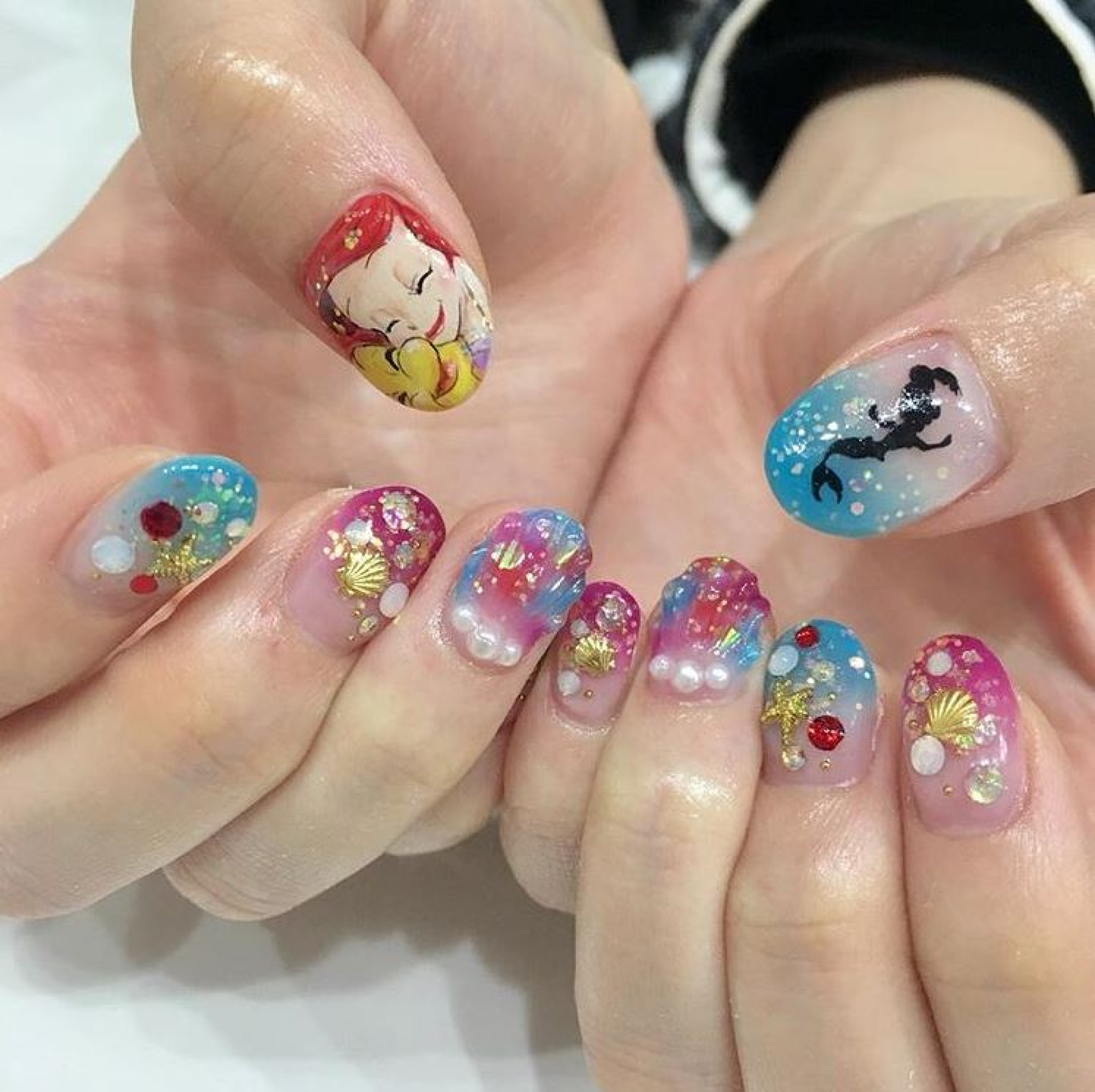 グラデーションネイル キャステル Castel ディズニー情報