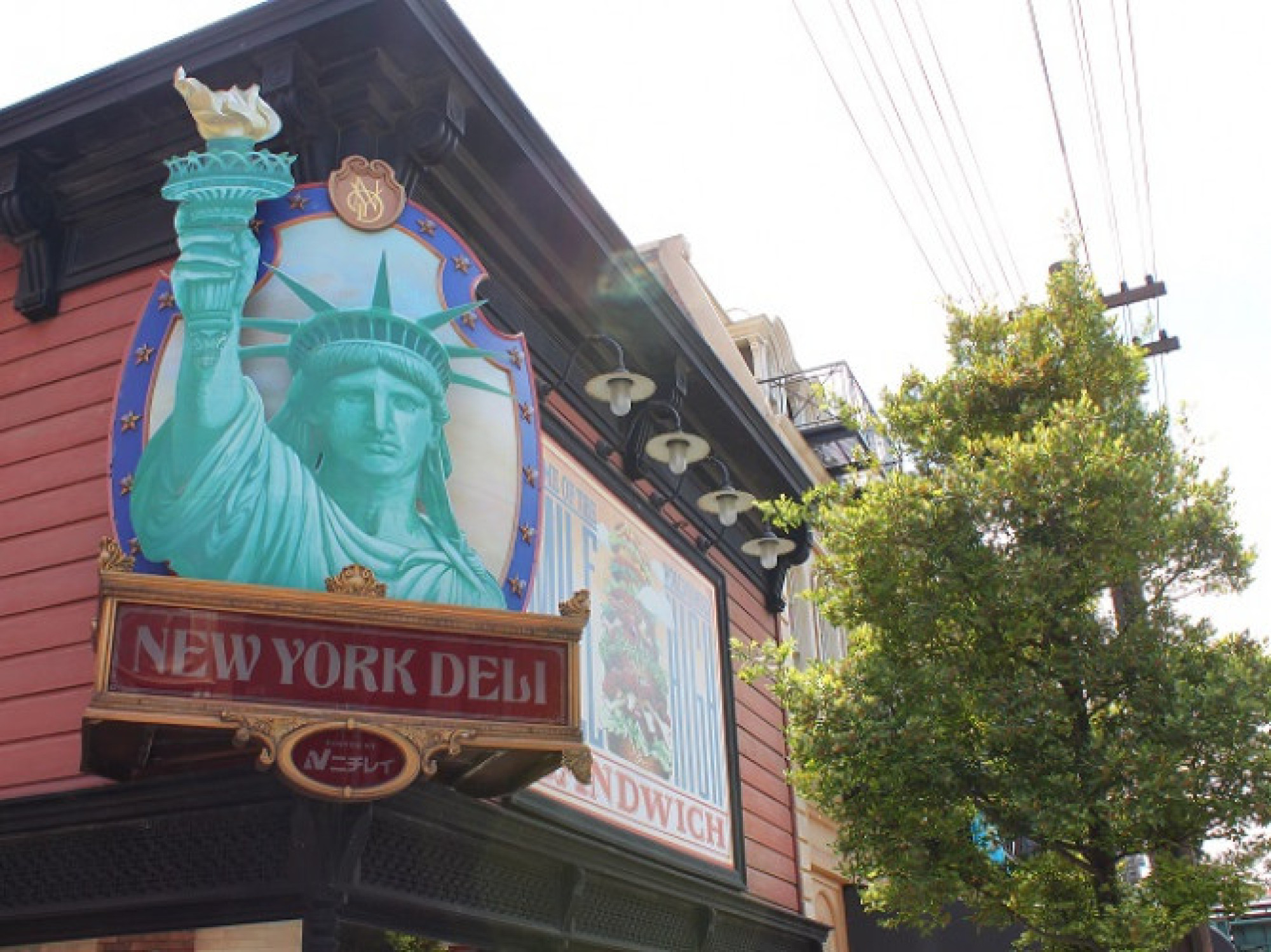 ニューヨーク デリ キャステル Castel ディズニー情報