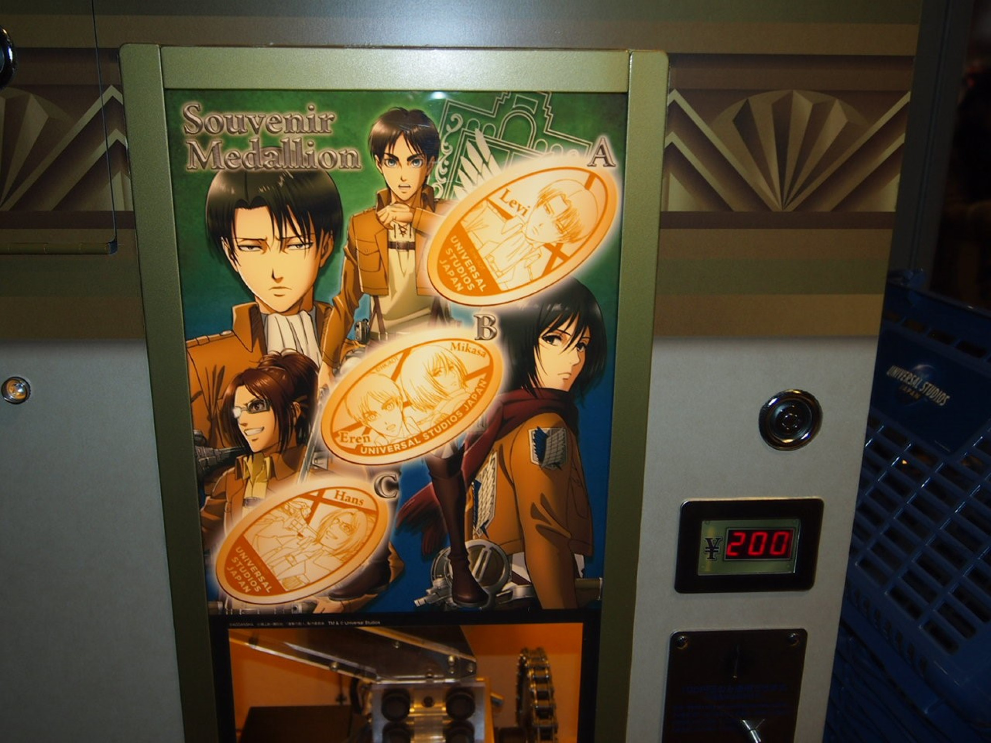 進撃の巨人スーベニアメダル キャステル Castel ディズニー情報