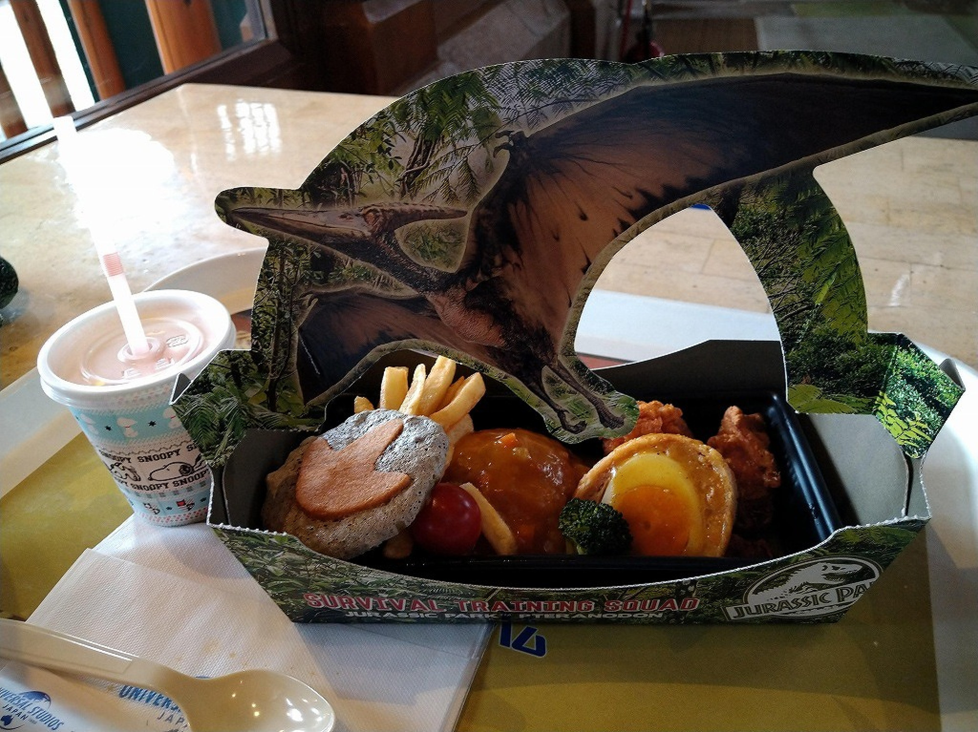 ディスカバリーレストランのキッズメニュー キャステル Castel ディズニー情報