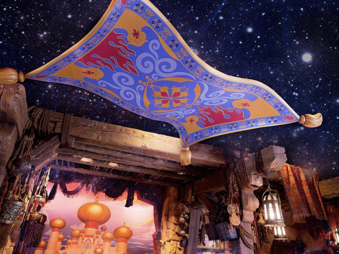 新品。ディズニー、アラジンの空飛ぶ魔法の絨毯みたいなラグ 約140