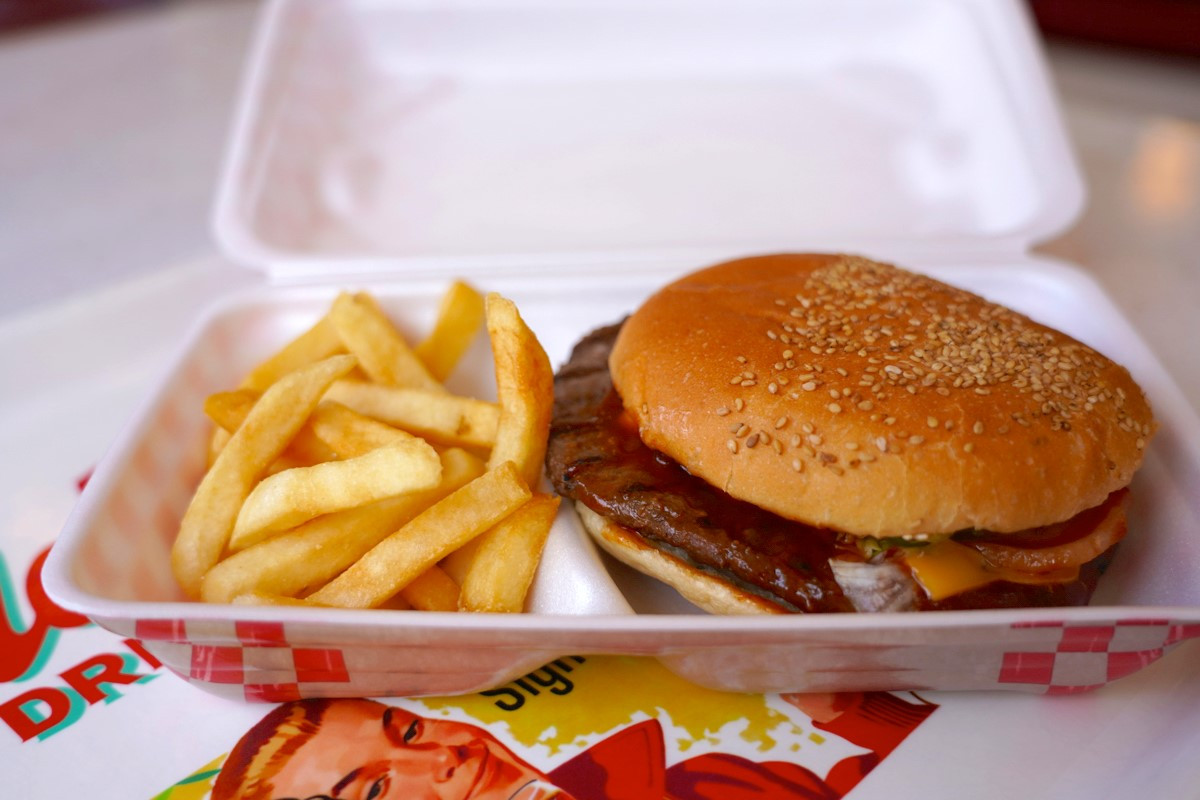 USJのハンバーガー】メルズ・ドライブインのメニュー＆場所まとめ
