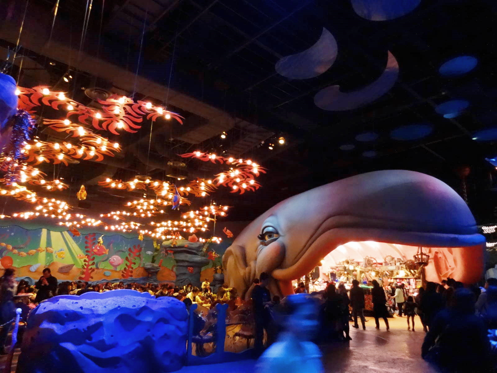 TDS】クジラのお店スリーピーホエール・ショップ！アリエルグッズや